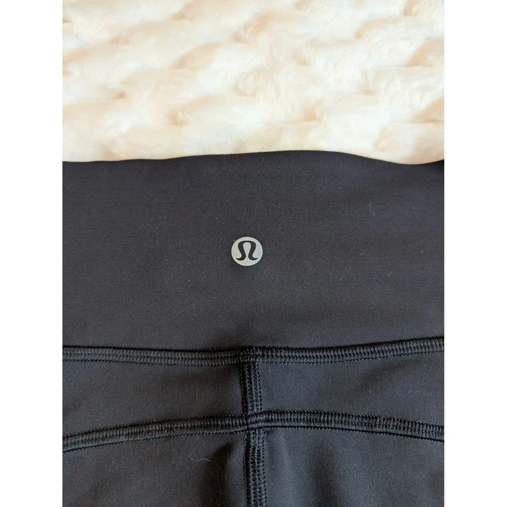 Lululemon Black Crop Leggings High Rise‎ Mesh Panels Athletic Size 6